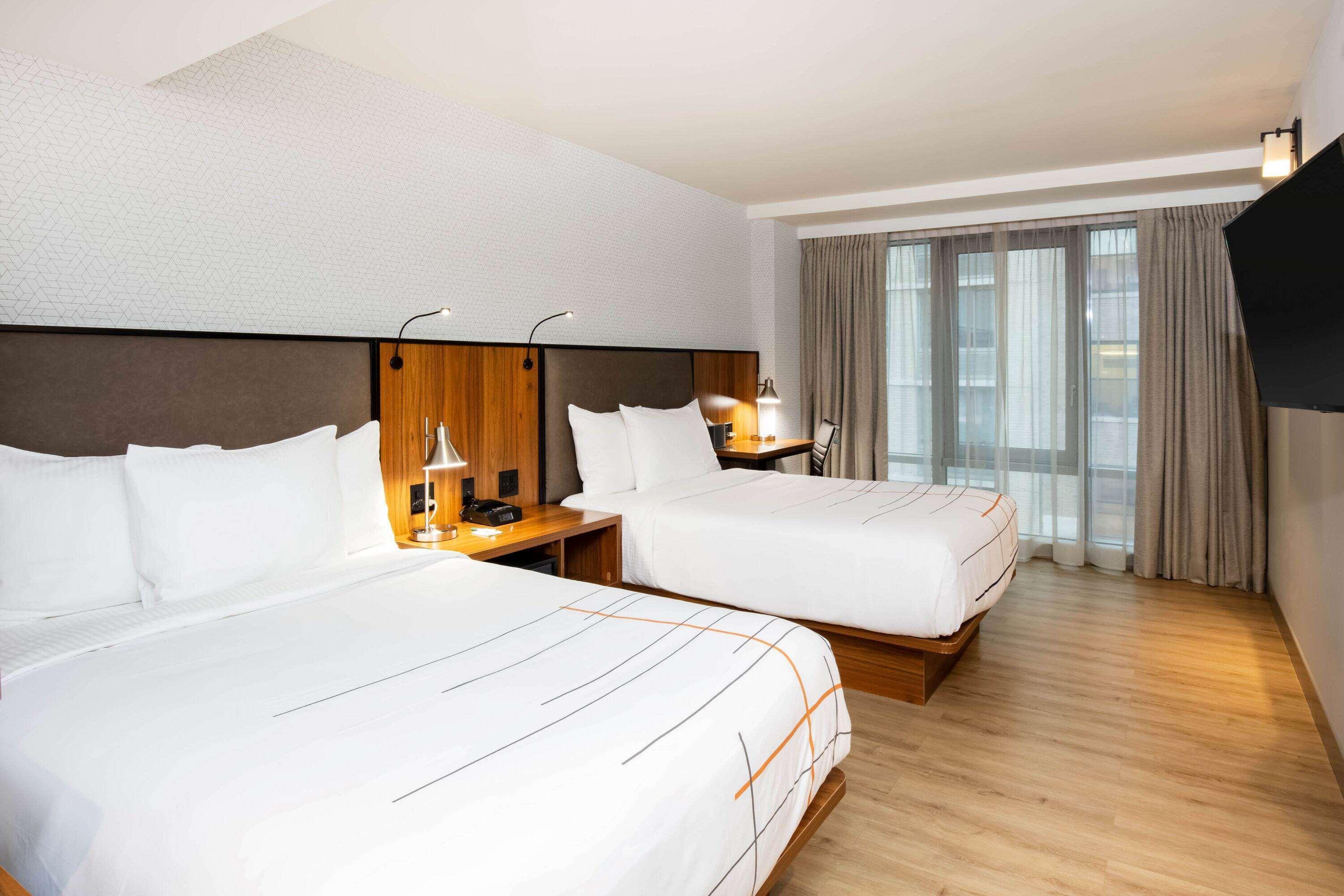La Quinta By Wyndham Time Square South Hotel New York Exterior photo