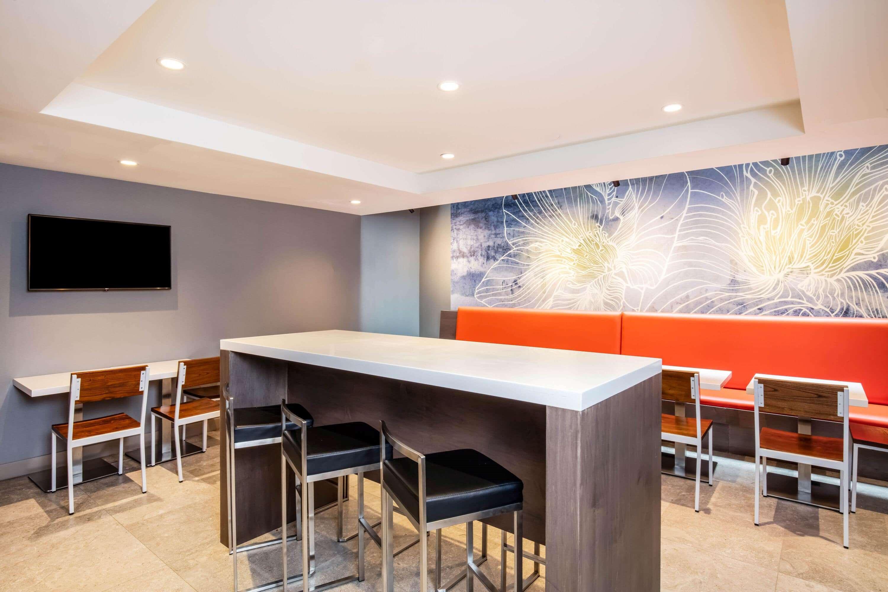 La Quinta By Wyndham Time Square South Hotel New York Exterior photo