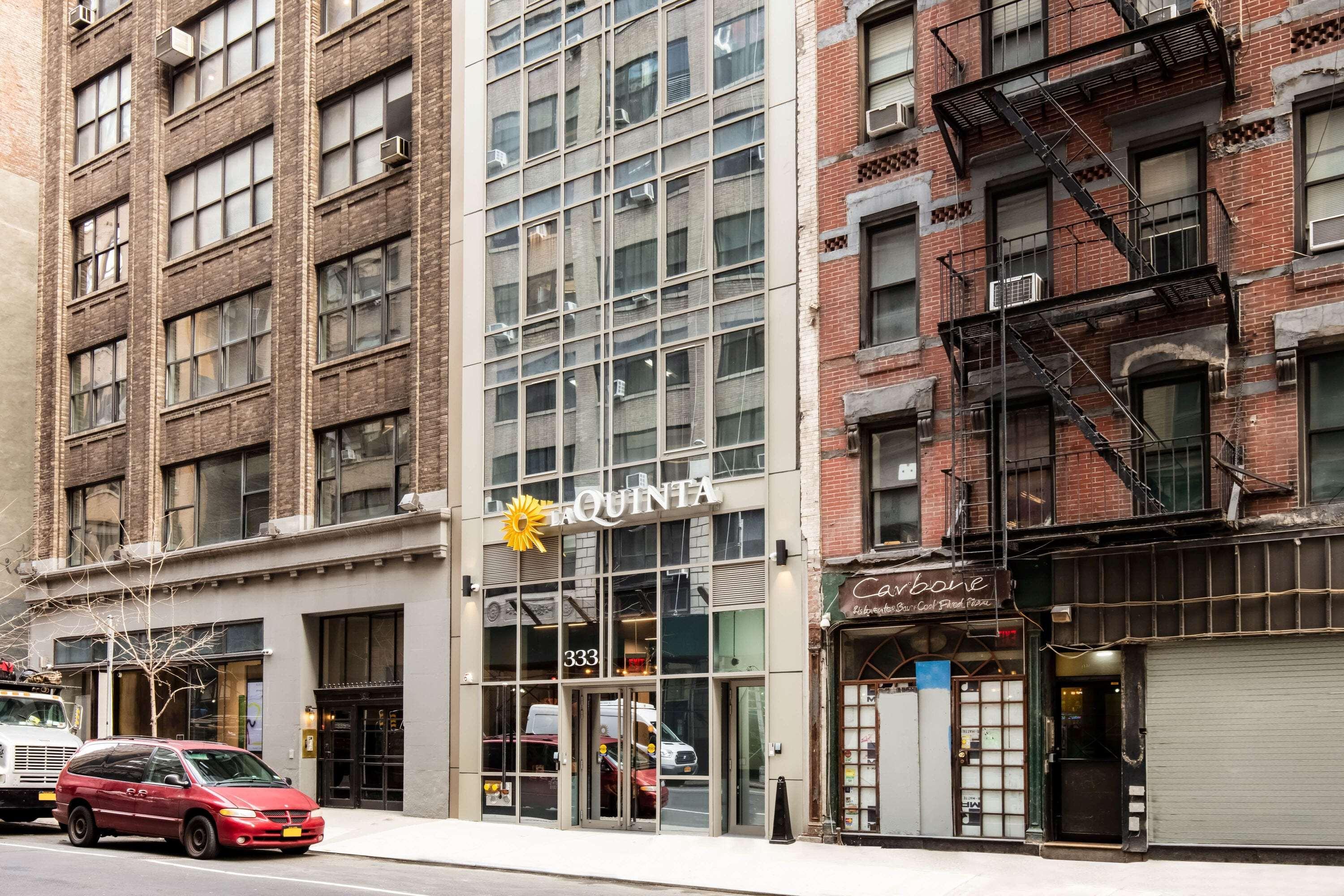 La Quinta By Wyndham Time Square South Hotel New York Exterior photo